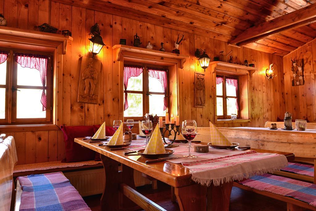 Hotel Sachticka Банска-Бистрица Экстерьер фото